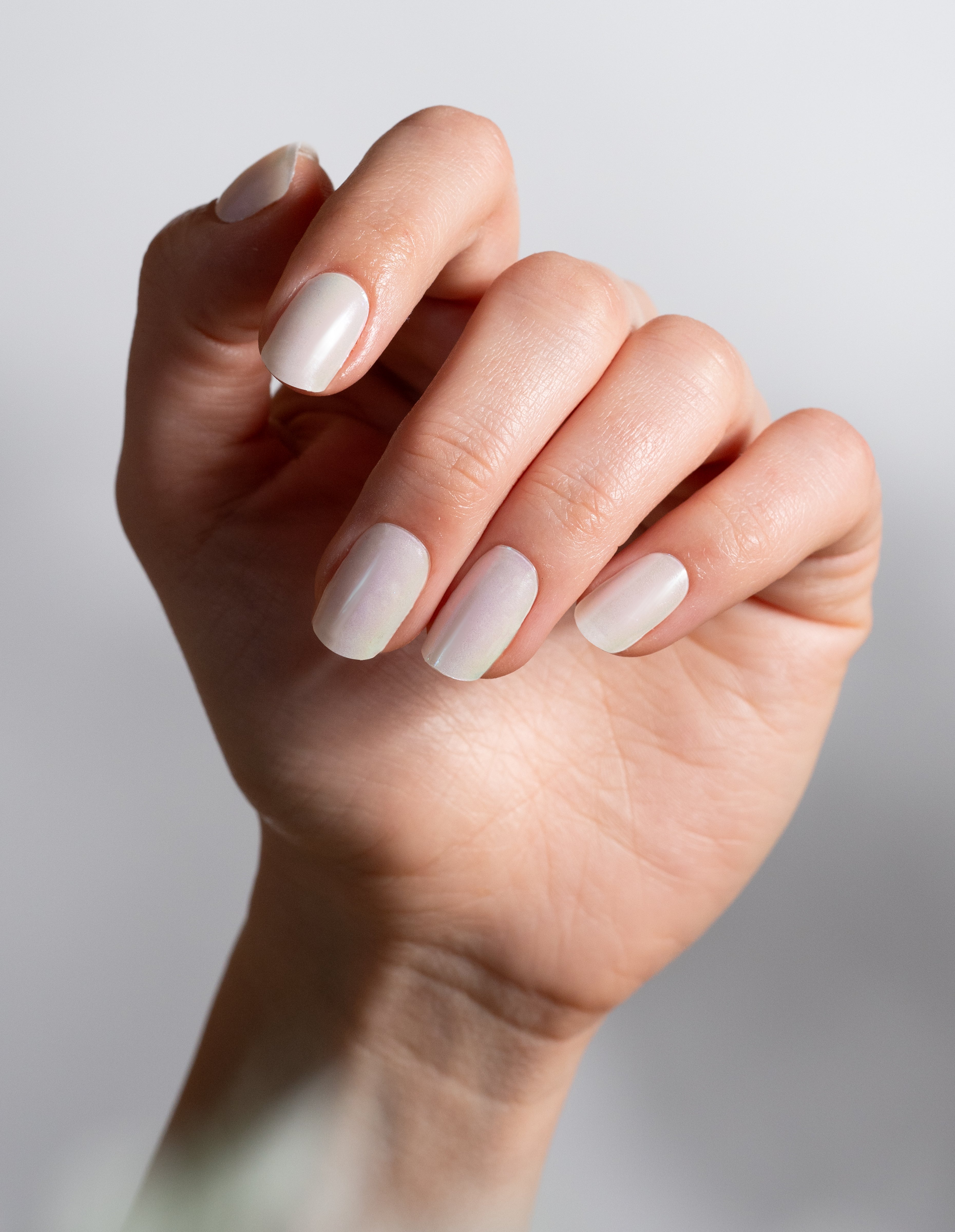 miss-sophie-glazed-satin-uv-uv-gel-nagelfolie-mit-farbwechsel-effekt image 3
