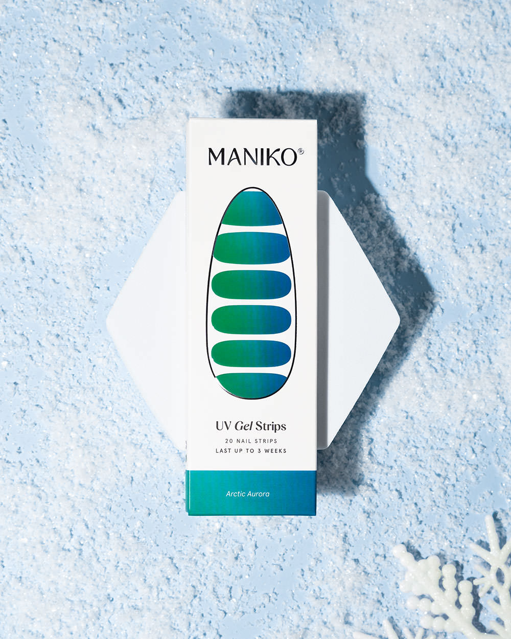 maniko-arctic-aurora-uv-gel-strips-duochrome image 7
