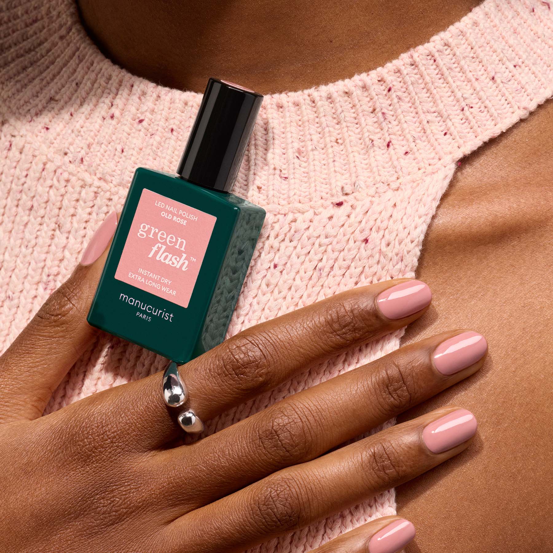 manucurist-old-rose-green-flash-semi-permanenter-gel-nagellack-puderrosa image 4