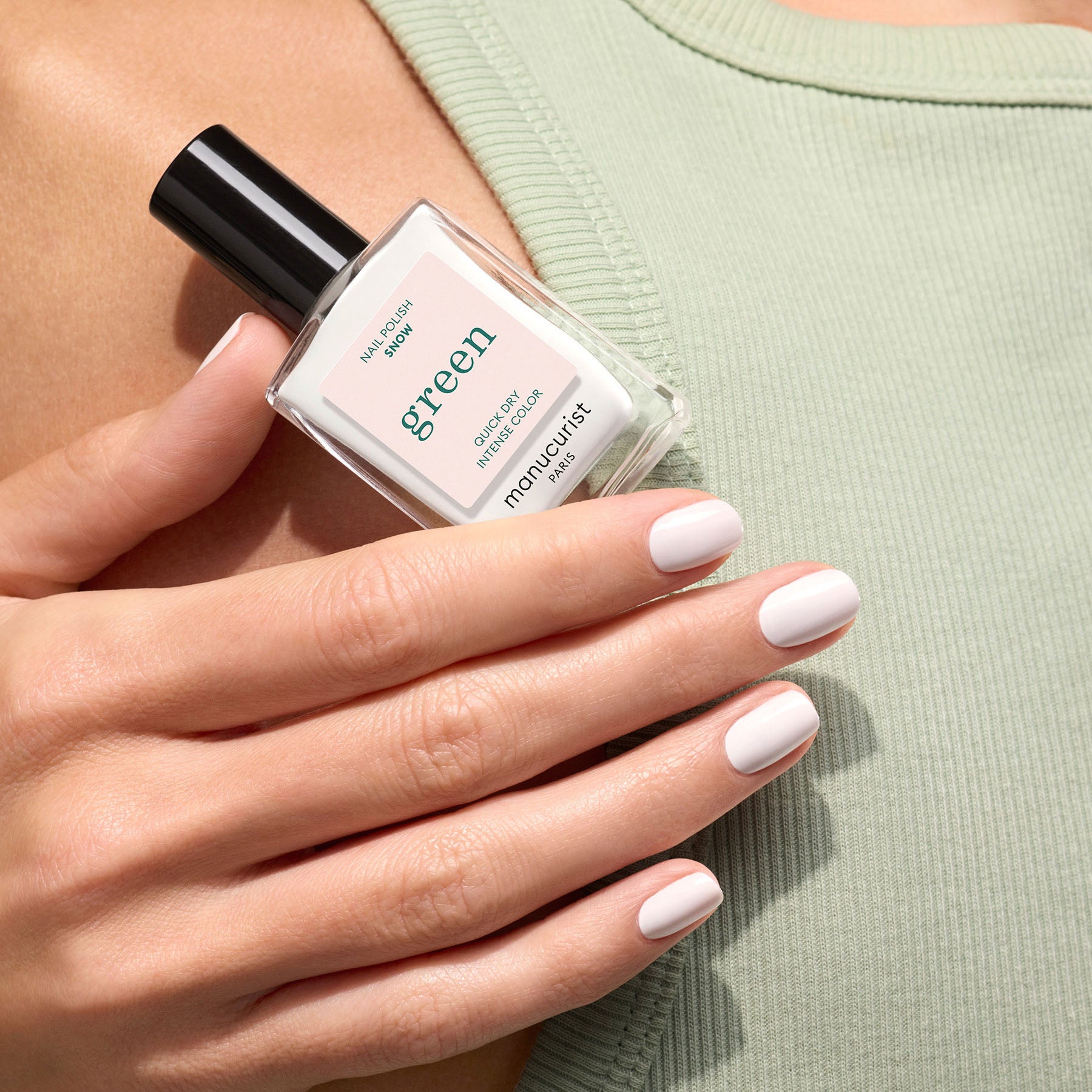 manucurist-green-nagellack-snow image 4