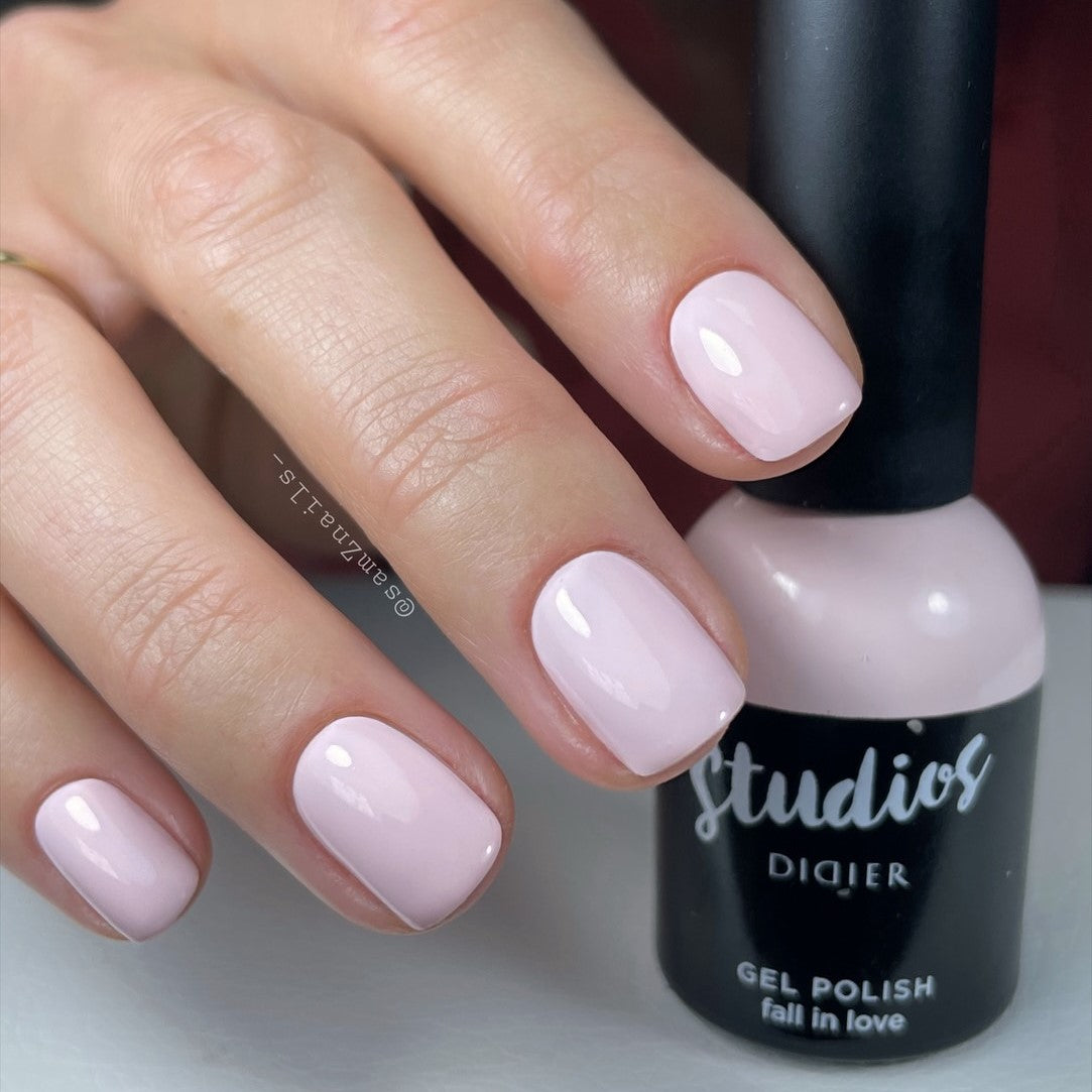 didier-lab-studios-didier-uv-nagellack-fall-in-love-8-ml-hellrosa image 5