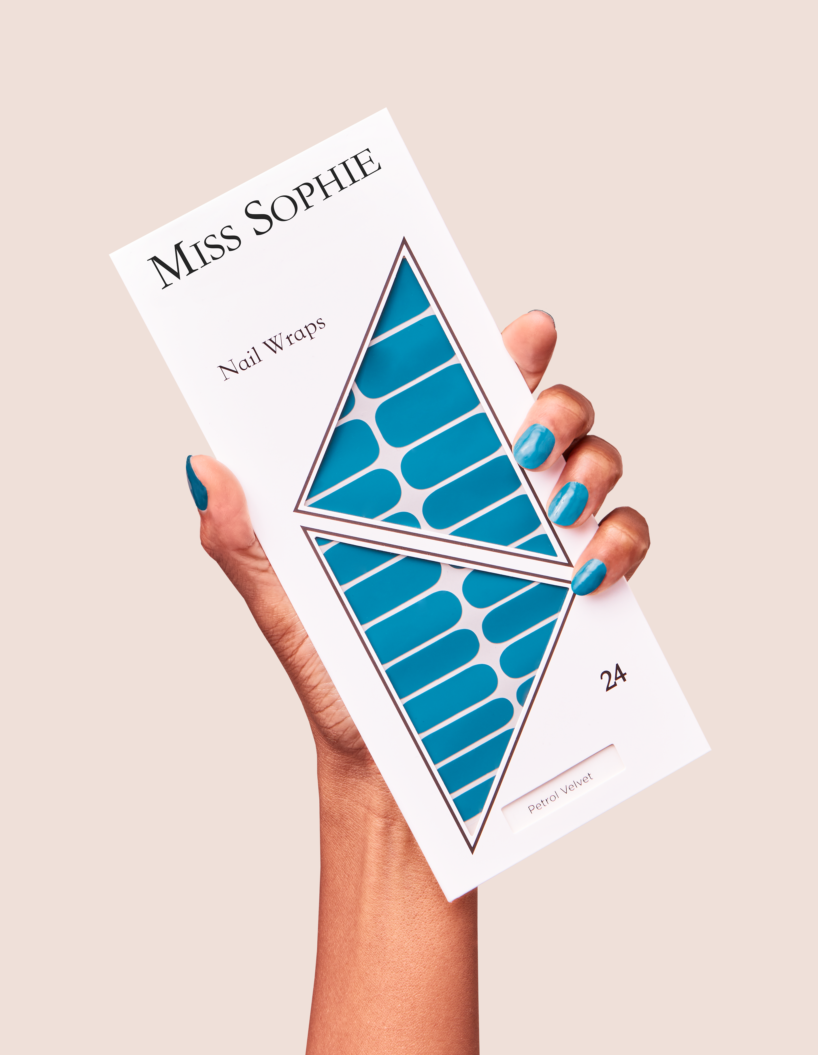 miss-sophie-petrol-velvet-nagelfolien-samtiges-petrol image 4
