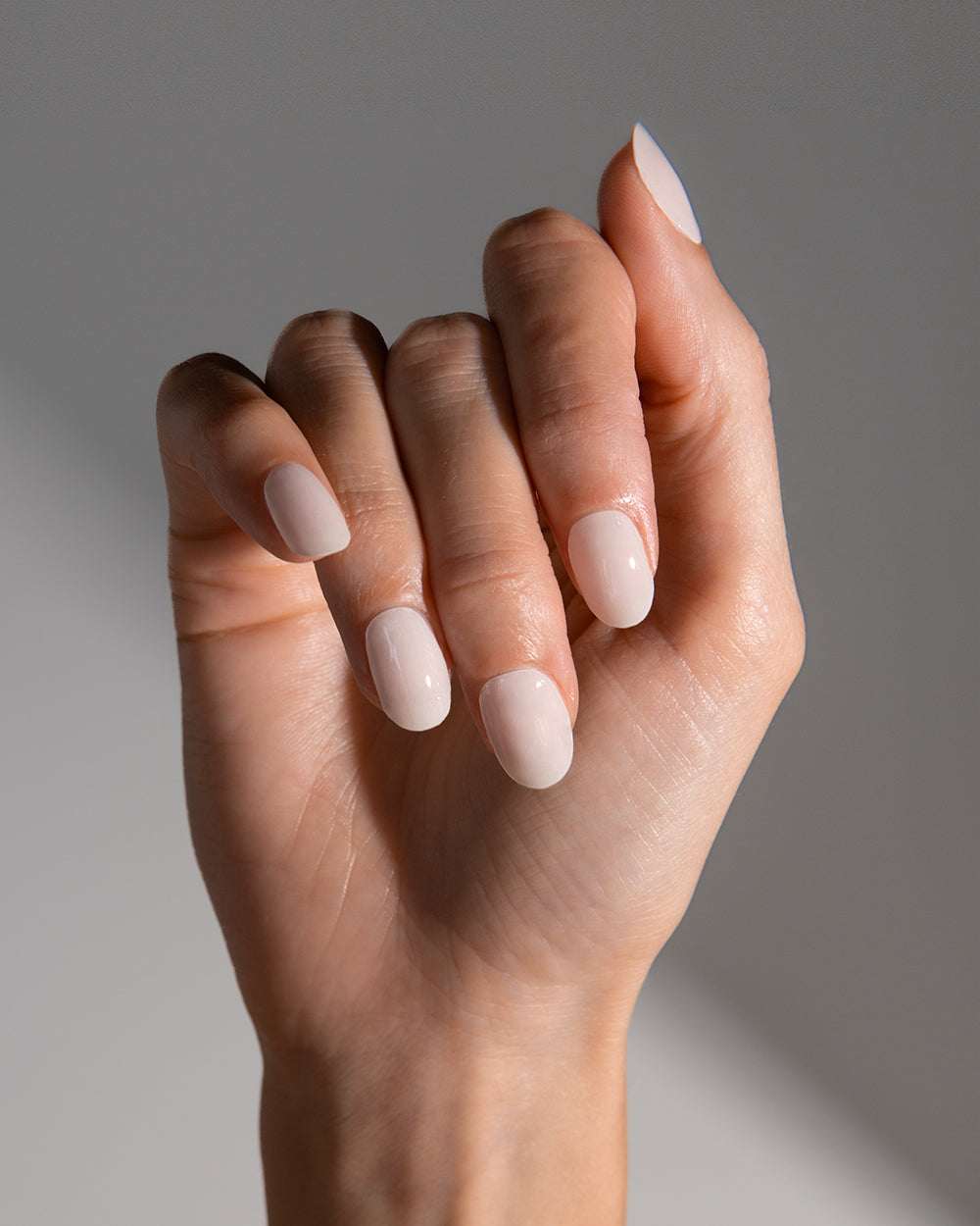 maniko-milky-sheer-uv-gel-strips image 3