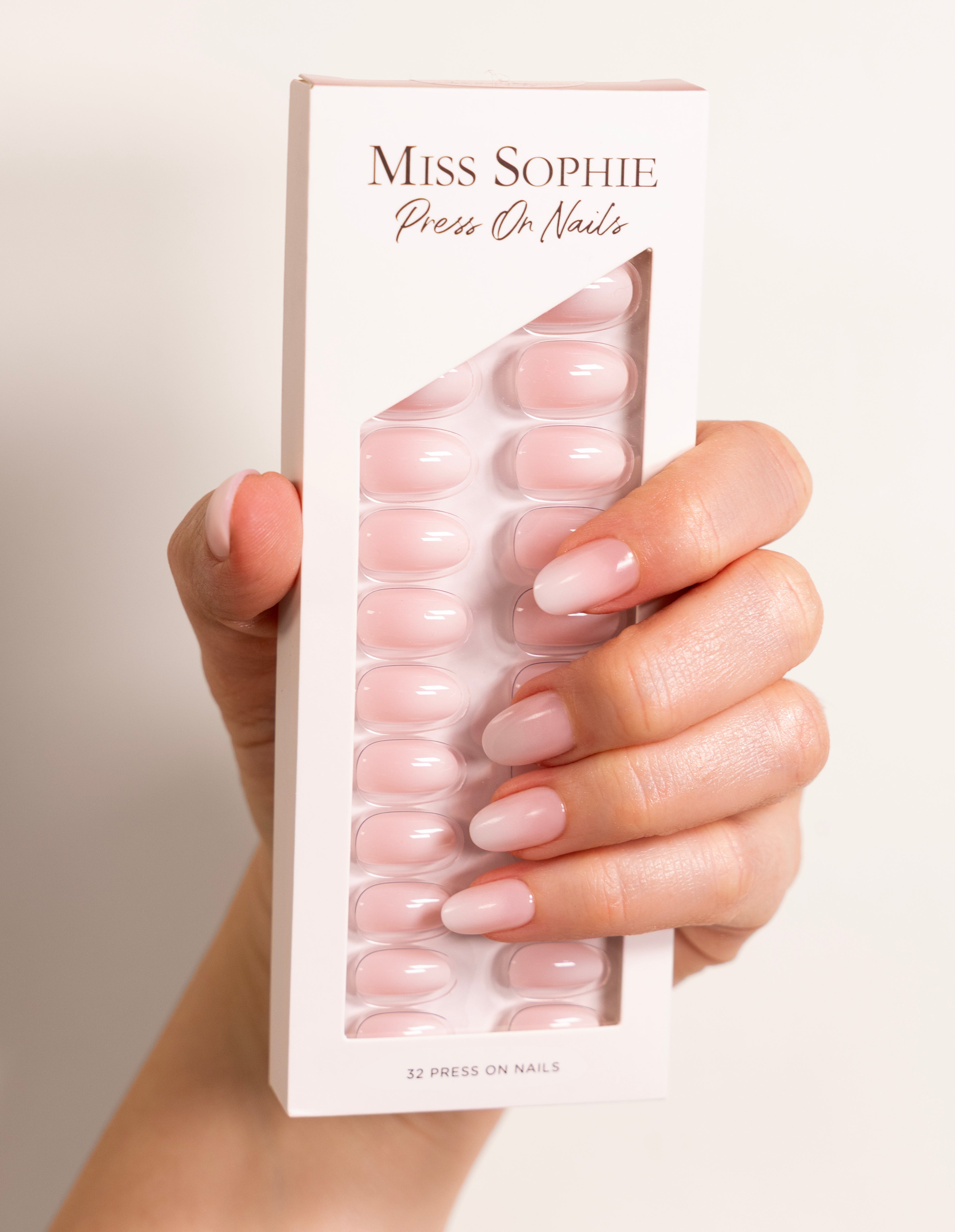 miss-sophie-rose-babyboomer-press-on-nails-short-round image 2