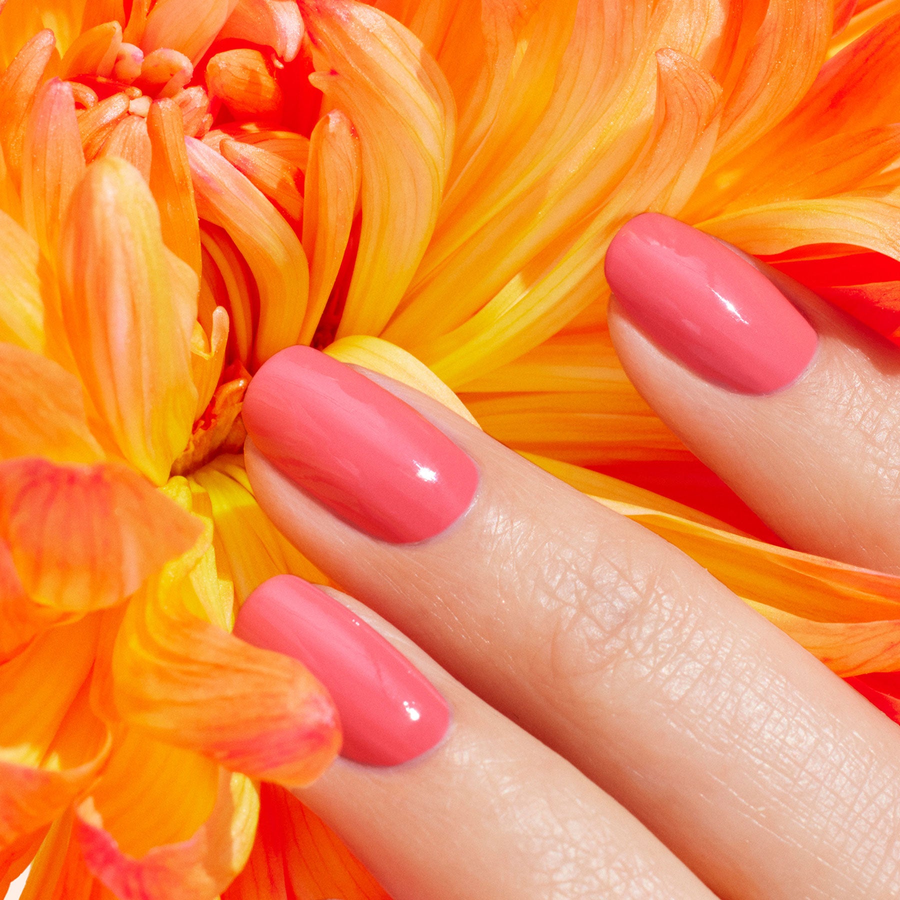 manucurist-green-capucine-nagellack-korallenrosa image 2