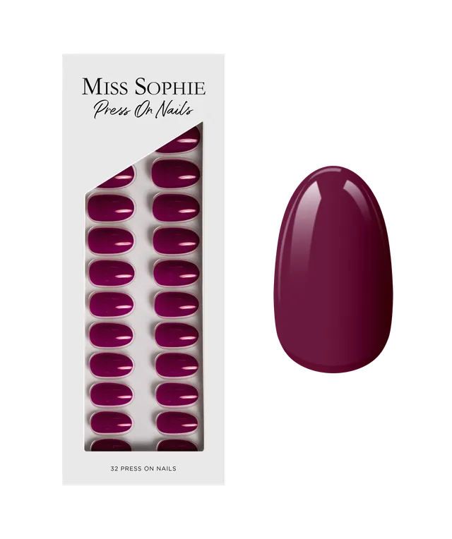 miss-sophie-berry-press-on-nails-short-round image 1