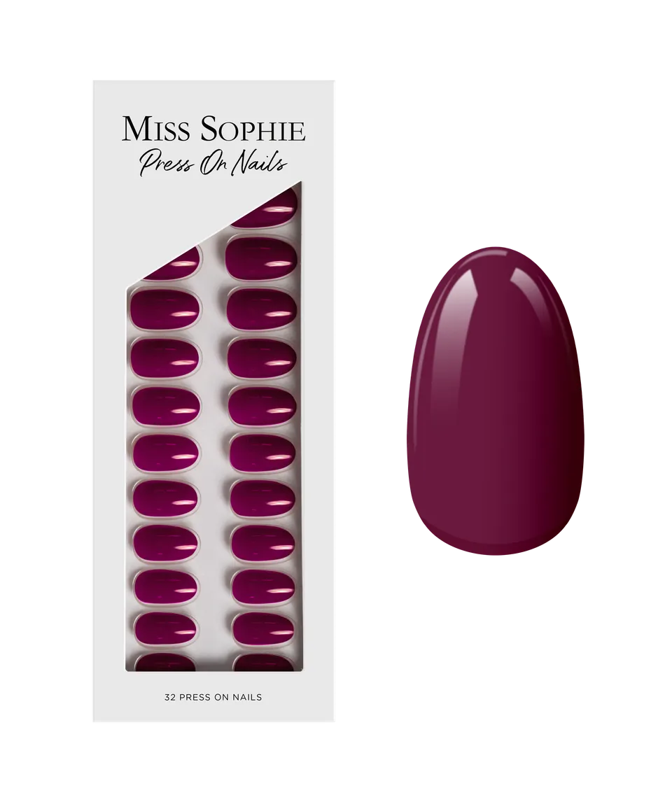 miss-sophie-berry-press-on-nails-short-round image 1