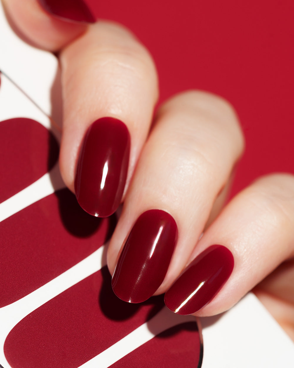maniko-merlot-sheer-uv-uv-gel-strips image 2